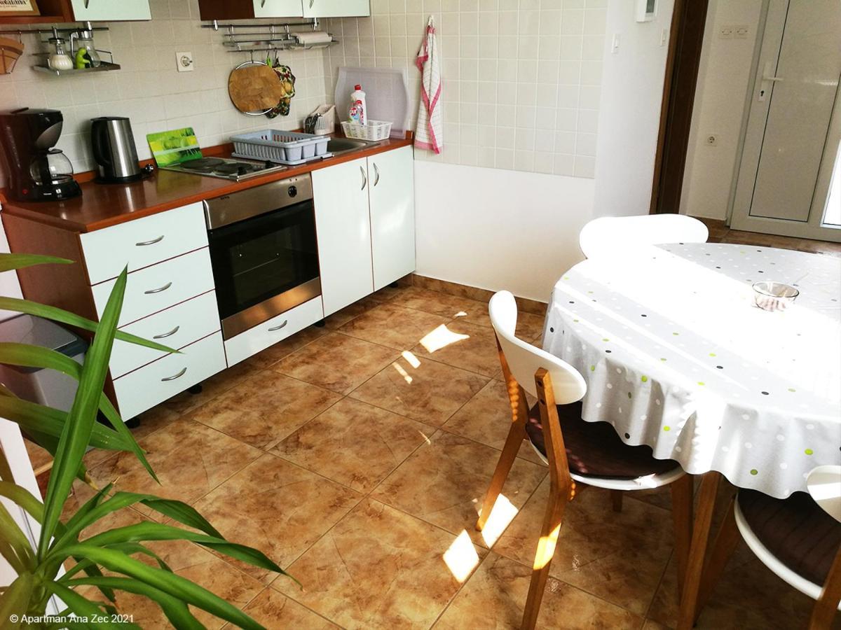 Apartments Zec Brzac ภายนอก รูปภาพ