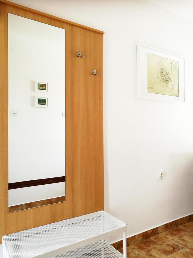 Apartments Zec Brzac ภายนอก รูปภาพ