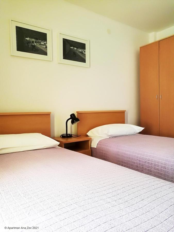 Apartments Zec Brzac ภายนอก รูปภาพ